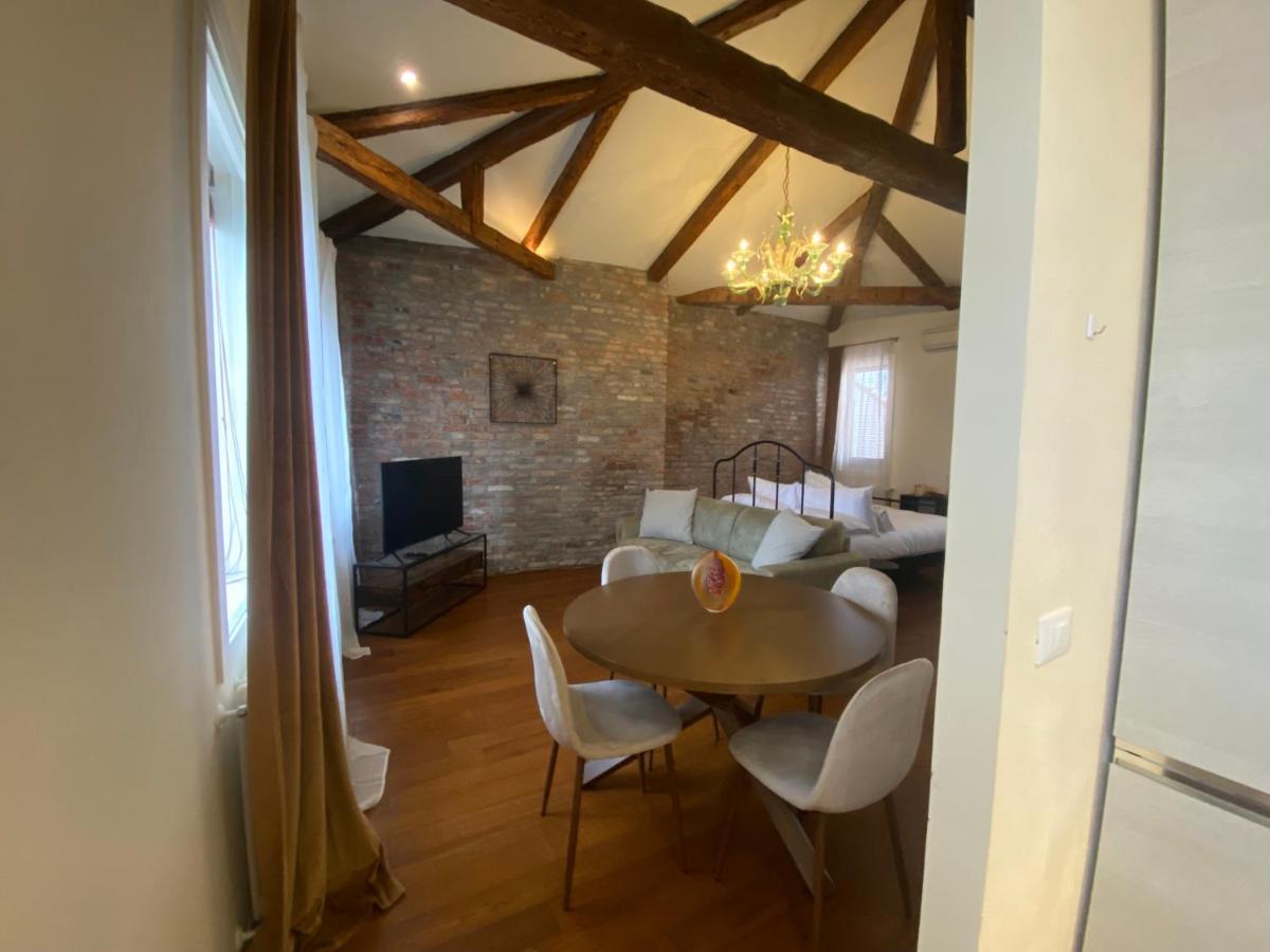 Duomo Murano Apartment With Canal View Εξωτερικό φωτογραφία