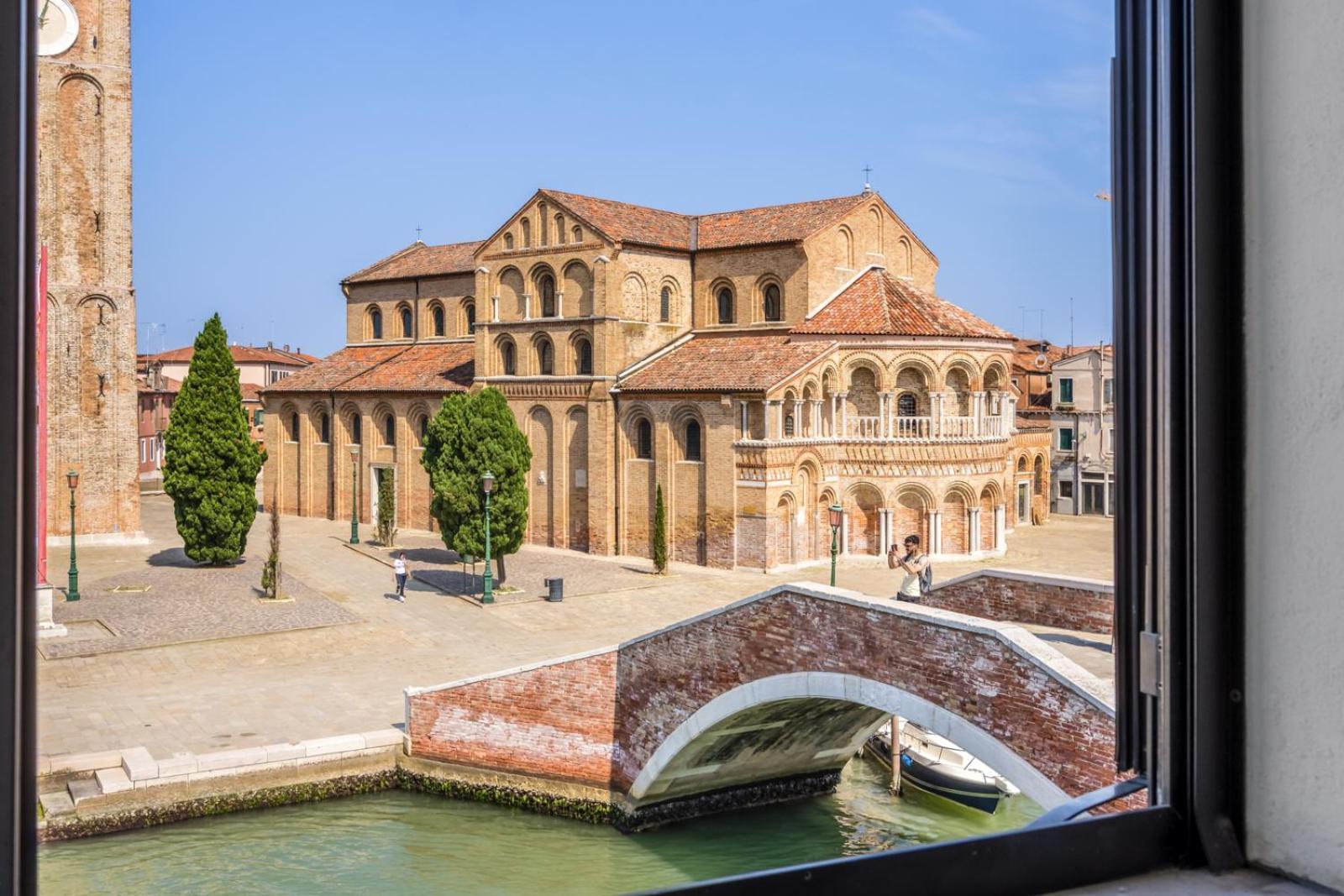 Duomo Murano Apartment With Canal View Εξωτερικό φωτογραφία